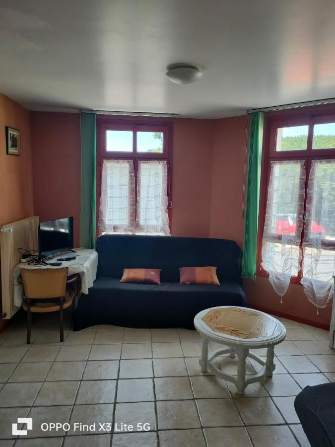 Appart La Percep La Tour d'Auvergne Bagian luar foto
